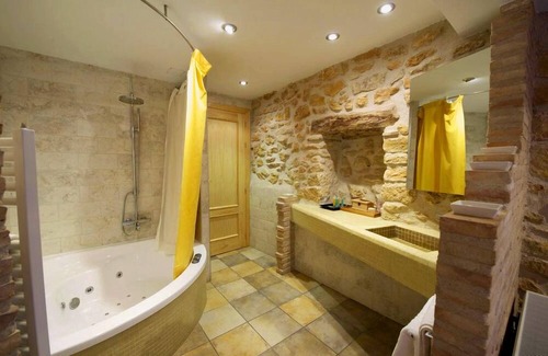 Monroyo Hotel | Posada Guadalupe