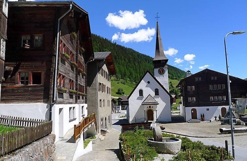 Grafschaft Apartment | Poschthüs 1.OG by Interhome