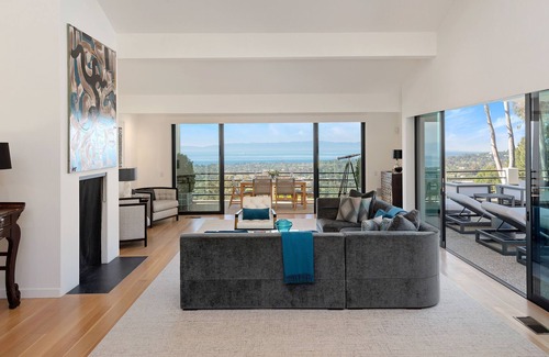 Golden Quadrangle House | Posh in Montecito - Unobstructed Views
