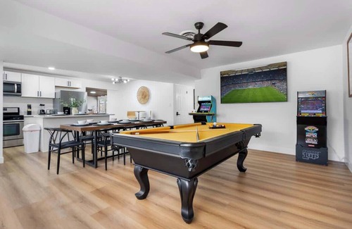 North Las Vegas House | Posh & Upscale 4BR Home w/Pool Perfect for Groups