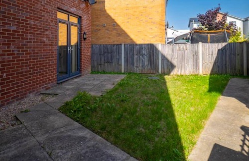 Bletchley House | Posh Wetheringsett in Milton Keynes