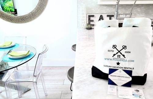 Jupiter House | POSHPADZ - Banyan Villa - Close to Jupiter Beach - Private Pool & Tiki Sleeps 8