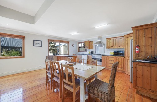 Warrnambool House | Possum Place