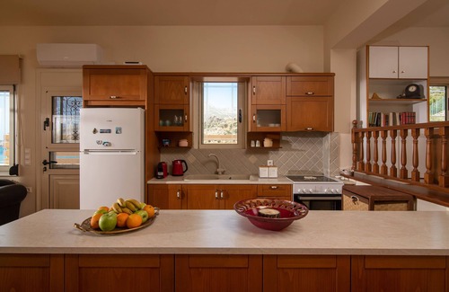 Minoa Pediada House | Posto Serene with Jacuzzi