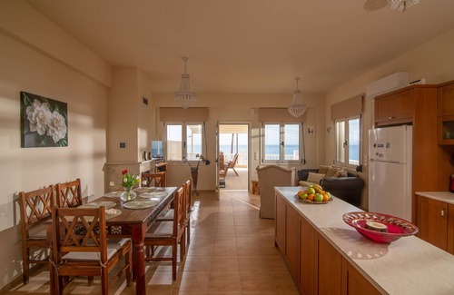 Minoa Pediada House | Posto Serene with Jacuzzi