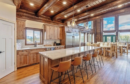 Kamas Cabin | Powder Ridge Lodge | Pool | Hot Tub | Snowmobiling