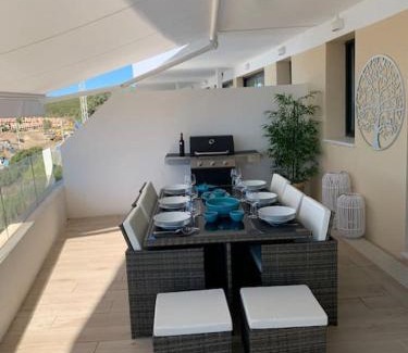 La Gaspara Apartment | Prachtig appartement met zeezicht in Estepona Costa del Sol