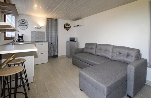 Cauro Apartment | Practical studio apartment with a beautiful view of the mountains.