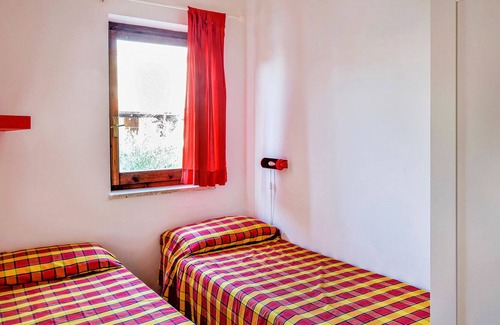 Falerna Apartment | Practical vacation apartment on family friendly complex.