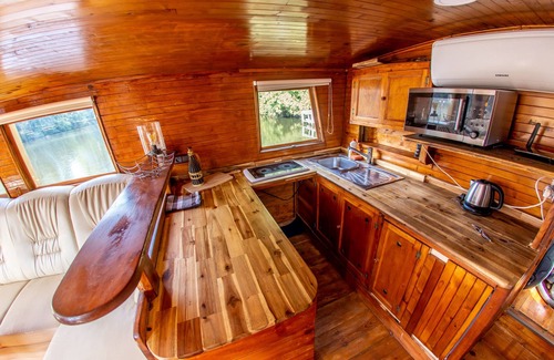 Rohansky ostrov Boat Rental | Prague Bay Houseboats