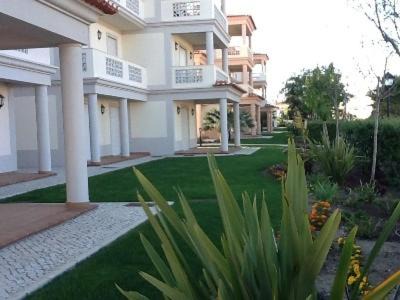 Praia del Rei Apartment | Praia D'El Rey - Caravelas