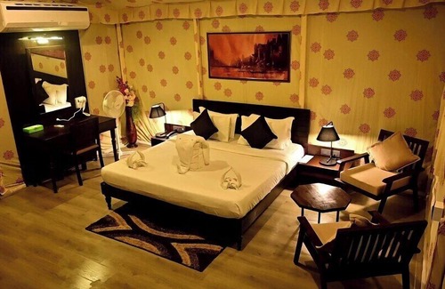 Ayodhya Hotel | PRAVEG TENT CITY AYODHYA BRAHMAKUND