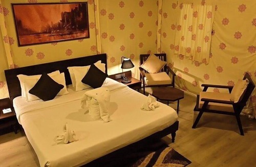 Ayodhya Hotel | PRAVEG TENT CITY AYODHYA BRAHMAKUND