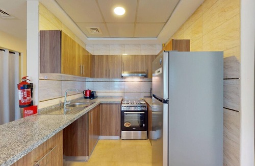 Jumeirah Lake Towers Apartment | Preatoni Tower - Spacious Two Bedroom in JLT