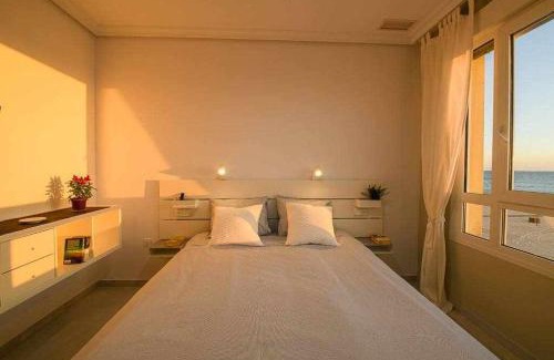 Cadiz Apartment | Preciado apartamento con vistas frontales al mar