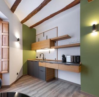 Alcoy Apartment | Precioso loft con bañera de isla
