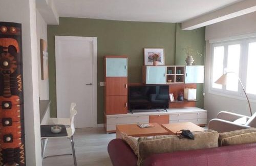 Almeria Centro Apartment | Precioso piso en Almería centro con parking gratis