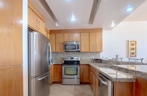 San Carlos Condo | Premier Playa Blanca Condo 103: 2 BR, 2BA, Beachfront,Ground Level,Hotel Service