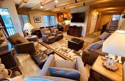 Mammoth Lakes Condo | Premier 4 Bedroom, 4 Bath, by Village Gondola, Sleeps 10. 16% tax included.