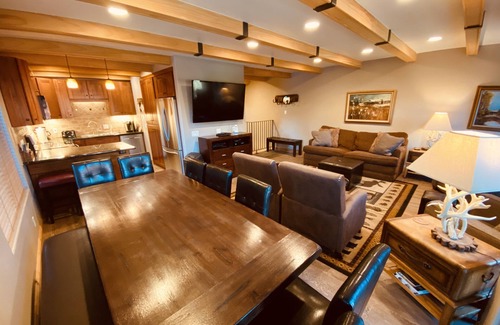 Mammoth Lakes Condo | Premier 4 Bedroom, 4 Bath, by Village Gondola, Sleeps 10. 16% tax included.