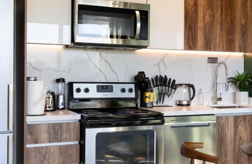 West End Apartment | Premier Designer Studio in Central West End DT