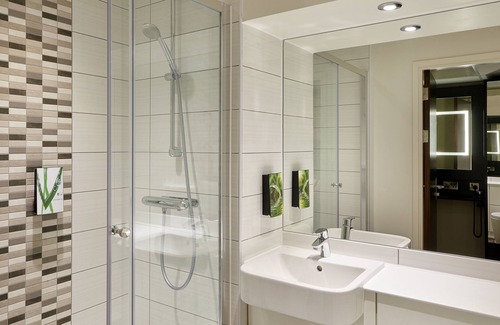 Oldbury Hotel | Premier Inn Birmingham Oldbury - M5 Jct2