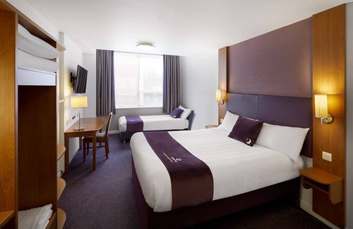 High Wycombe Hotel | Premier Inn High Wycombe Central