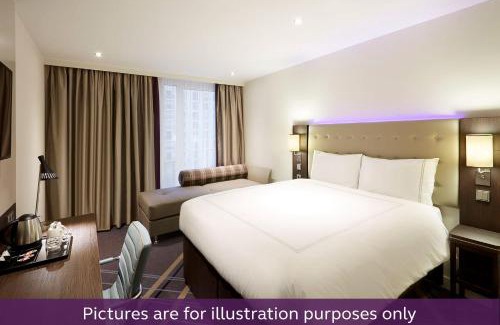 Rosenheim Hotel | Premier Inn Rosenheim City Lokhöfe