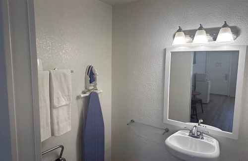 North Mountain Hotel | Premier Inns Metro Center