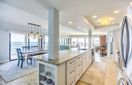 Key Colony Beach Condo | Premier Oceanfront Top Floor Condo With Wraparound Balcony & Windows