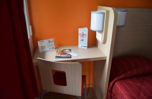 Villers-Saint-Paul Hotel | Premiere Classe Creil - Villers Saint Paul