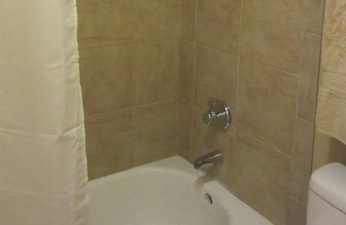 Catalina Foothills Estates Condo | PREMIERE SHOPPING AND DINEING A FIVE MINUTE WALK IN THE CATALINA FOOTHILLS