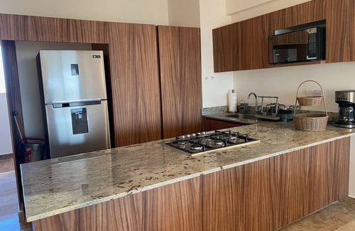 Boca del Rio Apartment | Premium 2-BED/2-BTHR Aprt with AC, WiFi, 3 pools, in fabulous Playas del Conchal