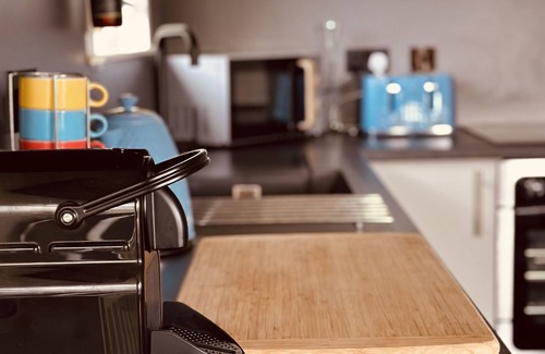 Pitlochry Cabin | Premium 2 Bedroom pet-friendly Lodge with woodburner and amazing views just outside Pitlochry, Perth