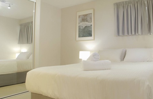 East Ballina Apartment | Premium 2 Bedroom River and Ocean View Apartment