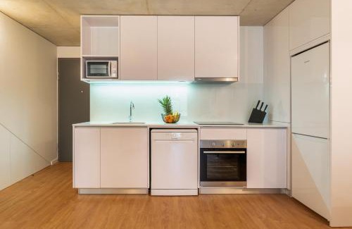 Paranhos Apartment | Premium Apartments with Garage by HostWise