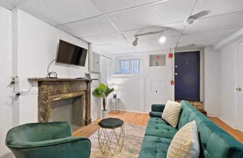 Gayborhood Apartment | Premium Apt In Prime Locale