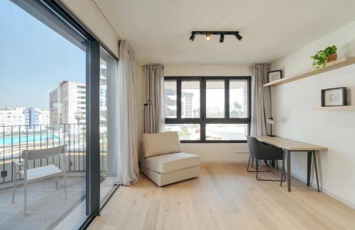 Parque das Nacoes Apartment | Premium Flat w/Balcony & Pool by HostWise