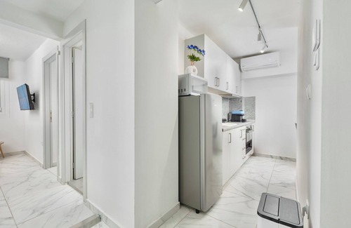 Thessaloniki City Centre Villa | Premium Jacuzzi Suite at the City Center