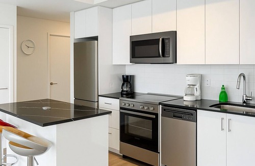 Willowdale Condo | Premium one bedroom apartment fully furnished/Northyork