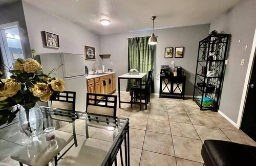 Roswell House | Premium Studio A w/private yard