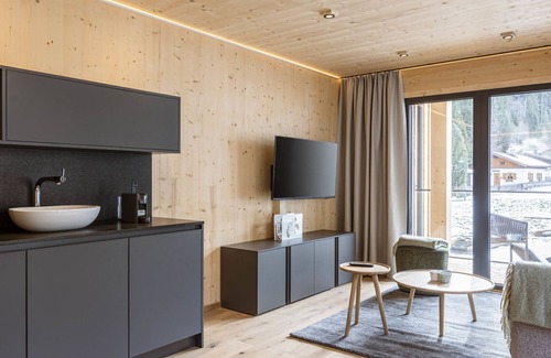 Vorderglemm Apartment | Premium Suite mit 2 SZ & Mini-Spa by Interhome