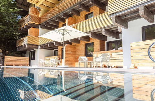 Vorderglemm Apartment | Premium Suite mit 2 SZ & Mini-Spa by Interhome