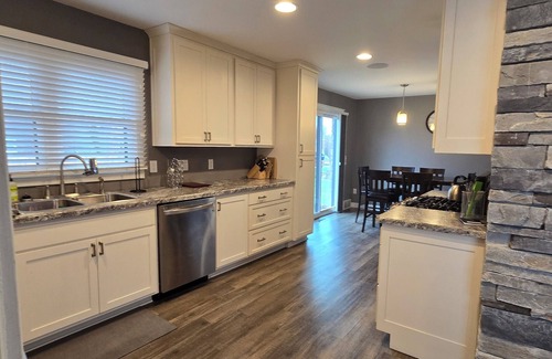 Appleton House | Prepared to be WOWEd by this 3 bedroom perfectly located house in Appleton.
