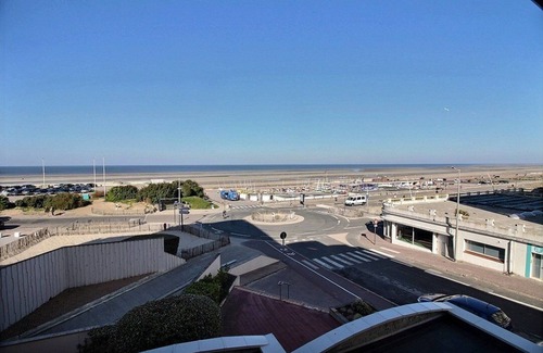 Le Touquet-Paris-Plage Apartment | PRESI 22A01: Studio cabin sea view, residence Le Président, for 2 to 4 people, in LE TOUQUET