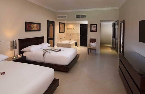 Los Brazos Resort | Presidential Suite All-Inclusive Resort