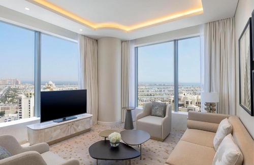 Palm Jumeirah Apartment | Presidential Suite Near Nakheel Mall palm Jumeirah By Luxury Bookings
