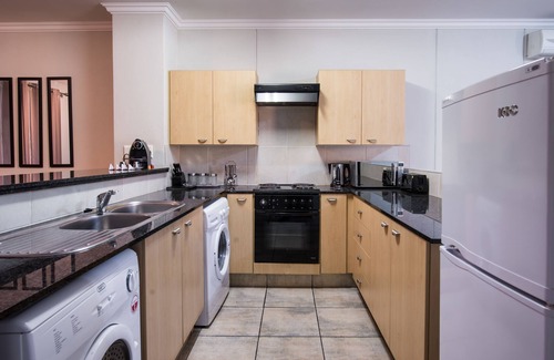 Sandown Apartment | Prestige Apartment Sandton at Westpoint