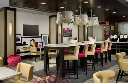 Hattiesburg House | Prestige Haven for Your Loved Ones! Free Breakfast