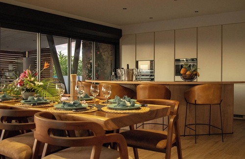 Le Portail Villa | Prestige villa with breathtaking views of the Indian Ocean